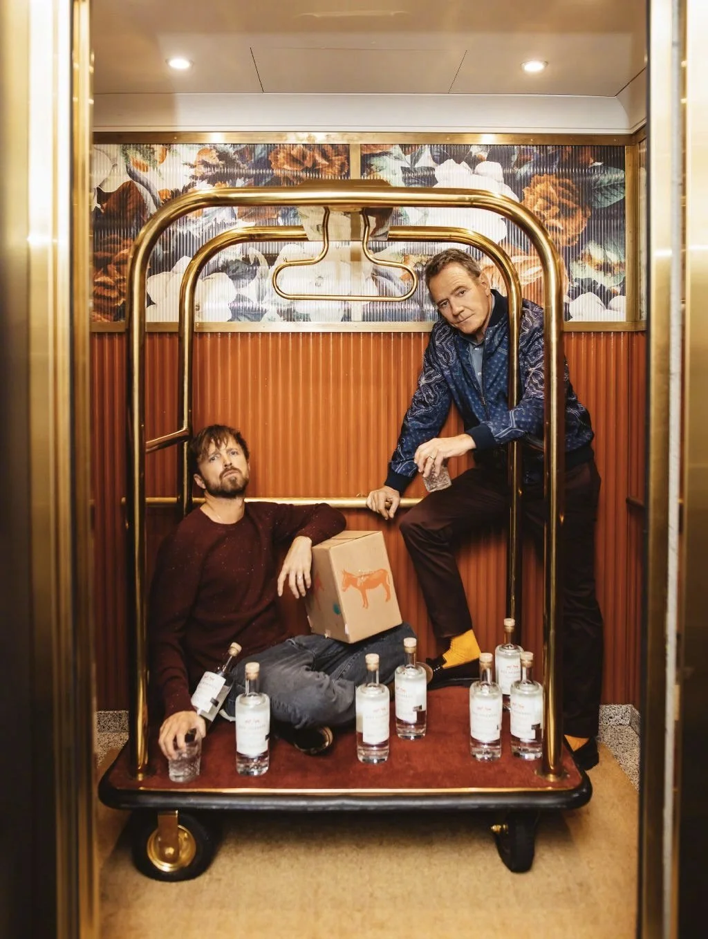 breaking-bad-walter-white-and-jesse-pinkman-reunite-for-photo-a-portrait-6