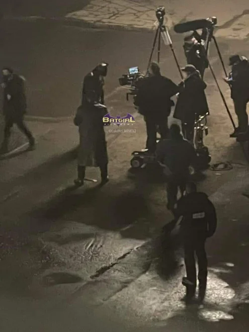 'Batgirl' reveals set photos, Michael Keaton's Batman costume debuts