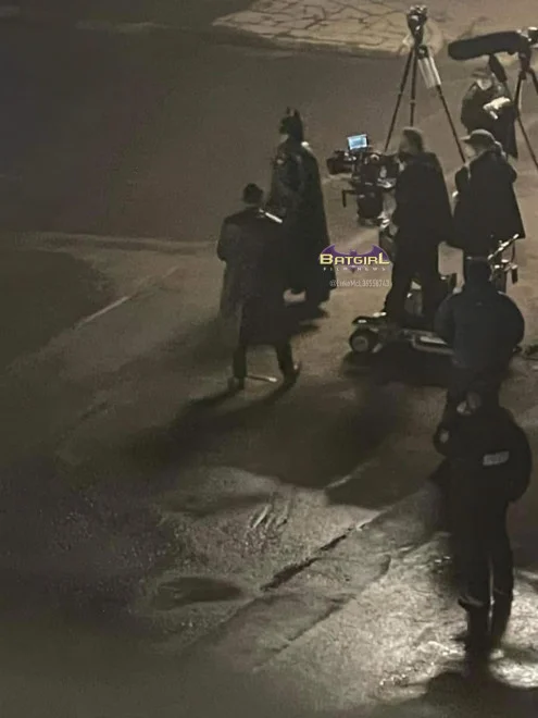 'Batgirl' reveals set photos, Michael Keaton's Batman costume debuts