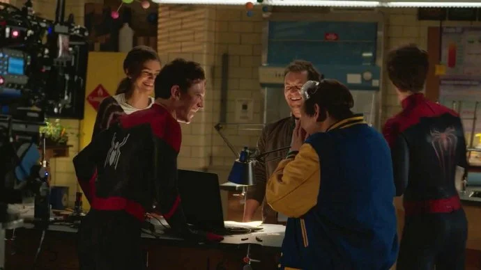 Behind-the-scenes video of the three Spider-Man in the same frame