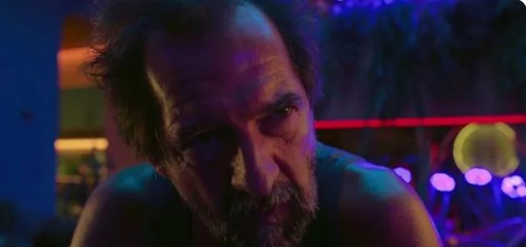 "Bigbug" Review: 2022 Netflix R-rated sci-fi comedy robot counterattacks humans!