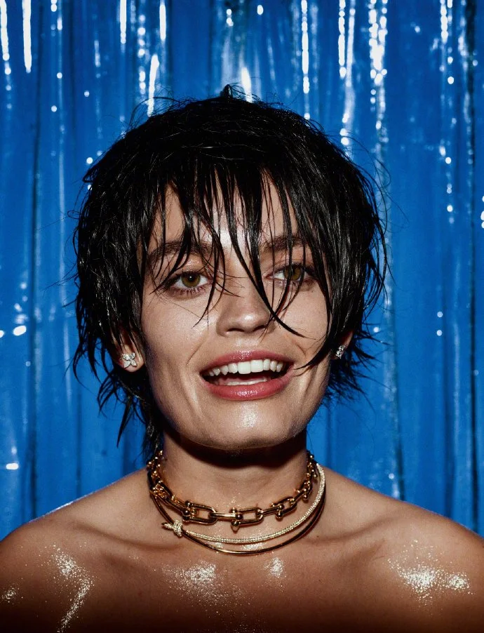 death-on-the-nile-released-emma-mackeys-flaunt-new-issue-photo-8