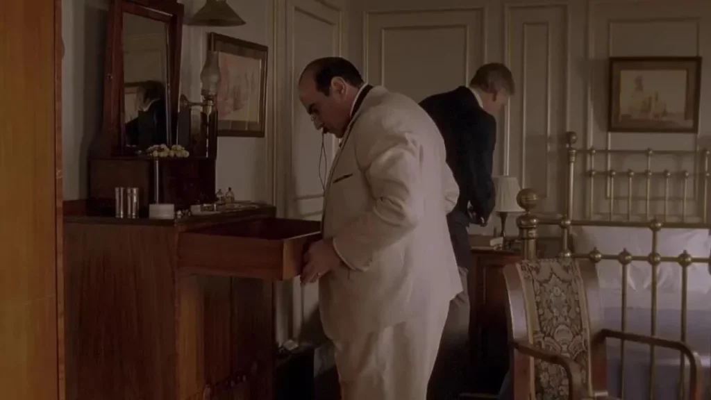 "Death on the Nile": Who Killed the Rich Girl Who is lovestruck?