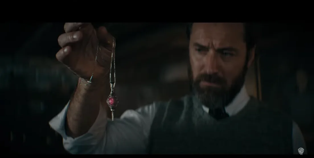 fantastic-beasts-the-secrets-of-dumbledore-releases-official-trailer-2-and-new-poster-17