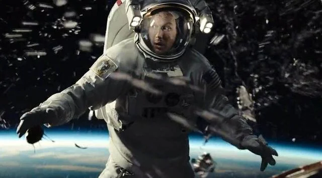 Hibberd: 'Moonfall' lines are jumpy, Lionsgate should adopt DC's model