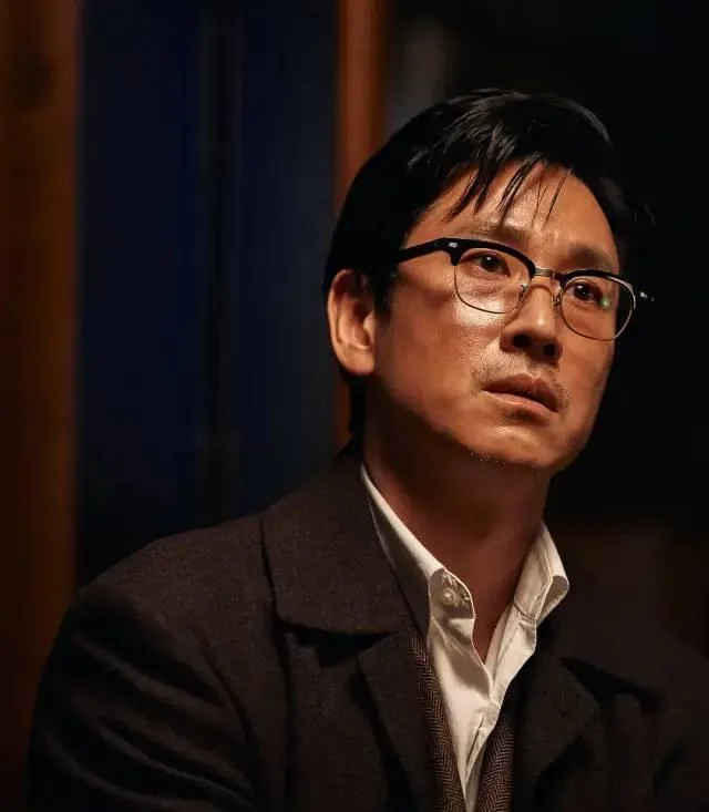 "Kingmaker": Another ferocious Korean movie was born, and it was rated 8.6 by the audience as soon as it was released!