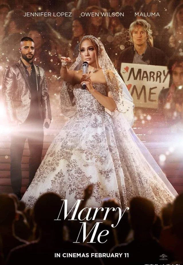 "Marry Me" Review: The music diva randomly finds fans in the audience to get married, and the film's subject matter is novel and interesting