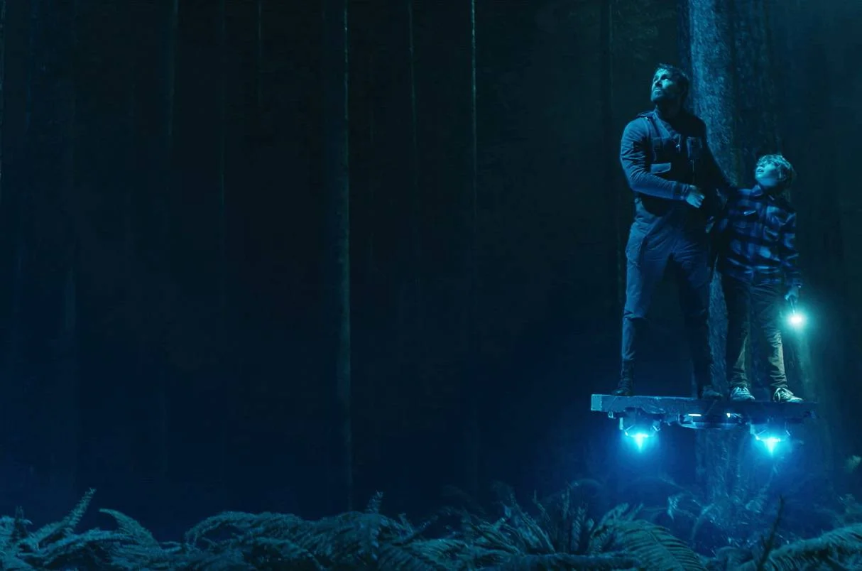 ryan-reynolds-time-travel-film-the-adam-project-released-new-stills-it-will-be-launched-on-netflix-on-march-11-2019-2