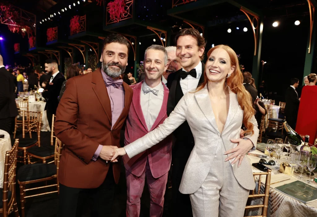 Screen Actors Guild Awards, photo with Oscar Isaac, Jeremy Strong, Bradley Cooper, Jessica Chastain​​​