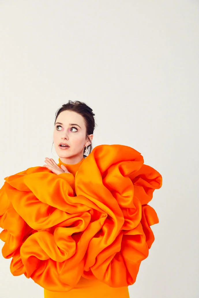 the-marvelous-mrs-maisel-season-4-rachel-brosnahan-stylecaster-photo-13