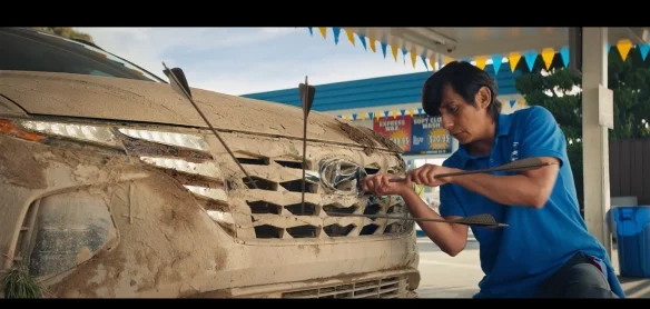 uncharted-new-promotional-video-released-revealing-how-nathan-drake-washes-his-car-4