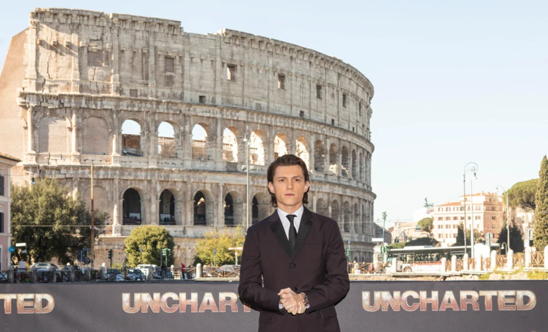 "Uncharted" opens European Roadshow, Tom Holland is handsome and goes back to the treasure hunt