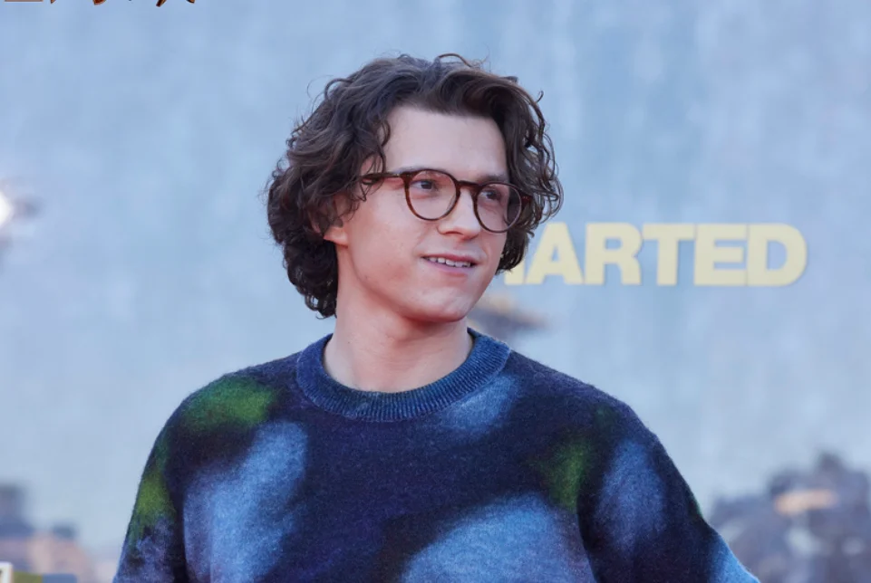 "Uncharted" opens European Roadshow, Tom Holland is handsome and goes back to the treasure hunt