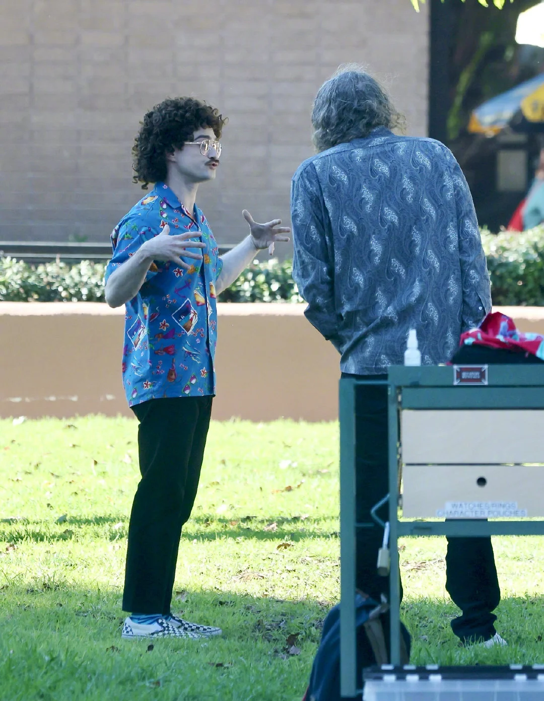 "WEIRD: The Al Yankovic Story": Daniel Radcliffe stars in Al' Yankovic biopic and chats with Yankovic himself on set