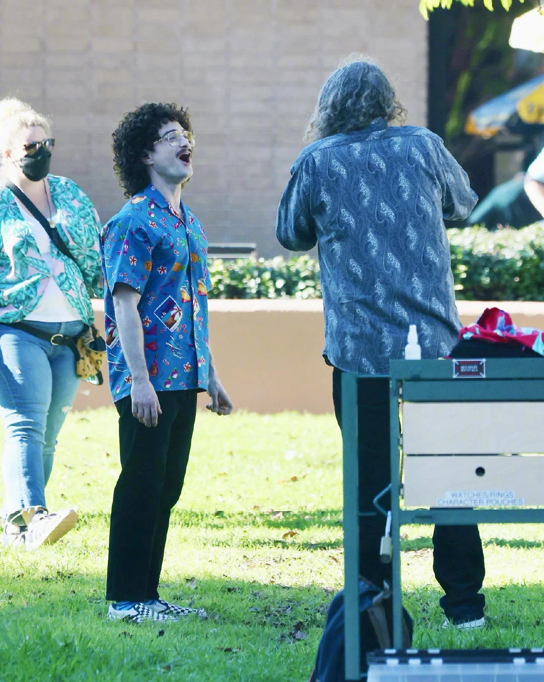 "WEIRD: The Al Yankovic Story": Daniel Radcliffe stars in Al' Yankovic biopic and chats with Yankovic himself on set