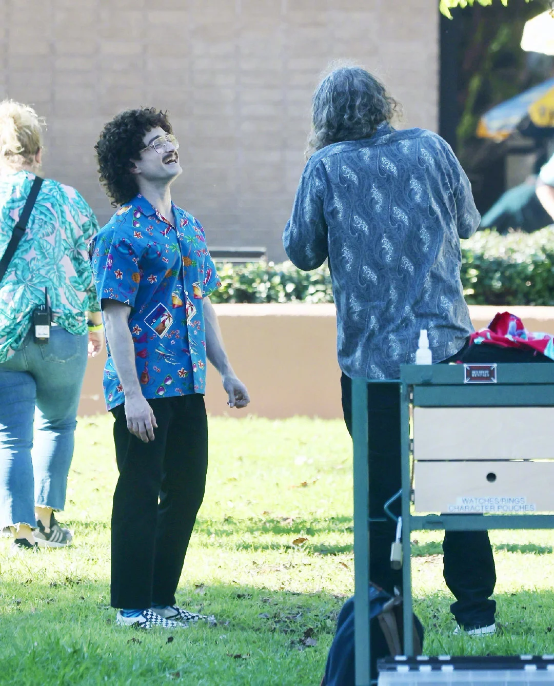 "WEIRD: The Al Yankovic Story": Daniel Radcliffe stars in Al' Yankovic biopic and chats with Yankovic himself on set