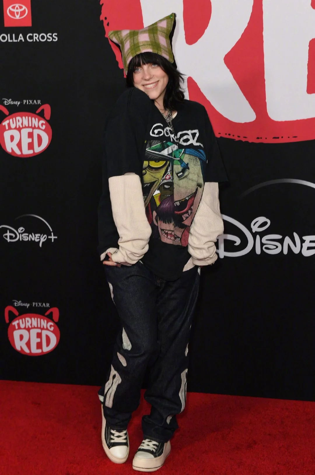 billie-eilish-at-pixars-turning-red-los-angeles-premiere-8