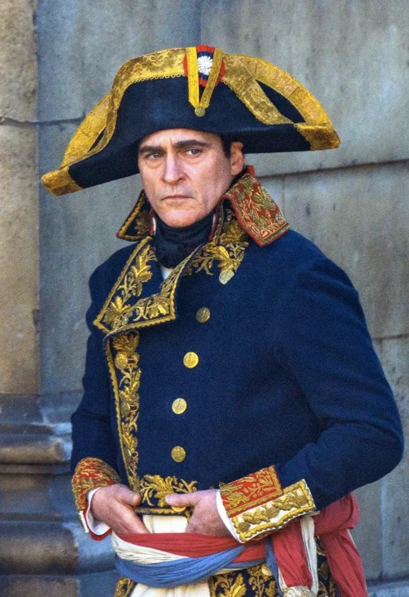 biopic-napoleon-starring-joaquin-phoenix-reveals-first-set-photos-2