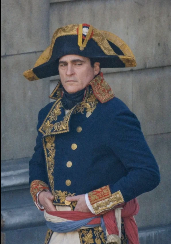 biopic-napoleon-starring-joaquin-phoenix-reveals-first-set-photos-4