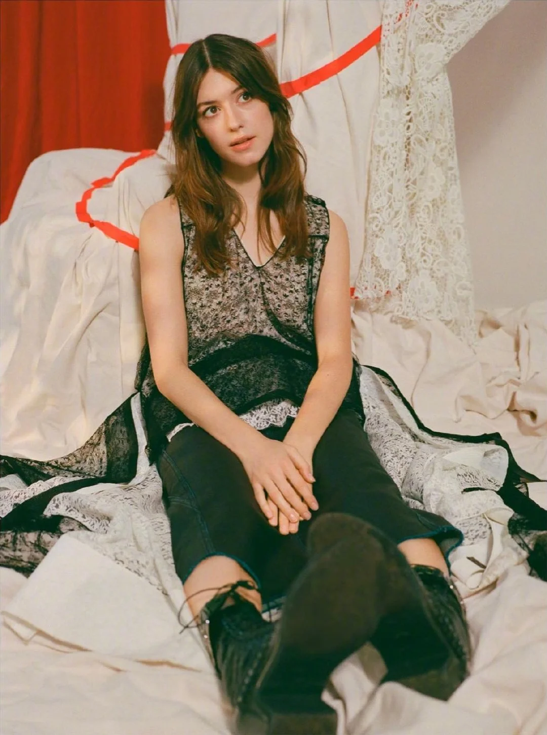 Daisy Edgar-Jones, "Glass" magazine spring issue photo ​​​