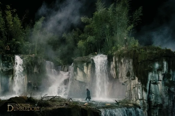 "Fantastic Beasts: The Secrets of Dumbledore" exposed new stills, many protagonists appeared