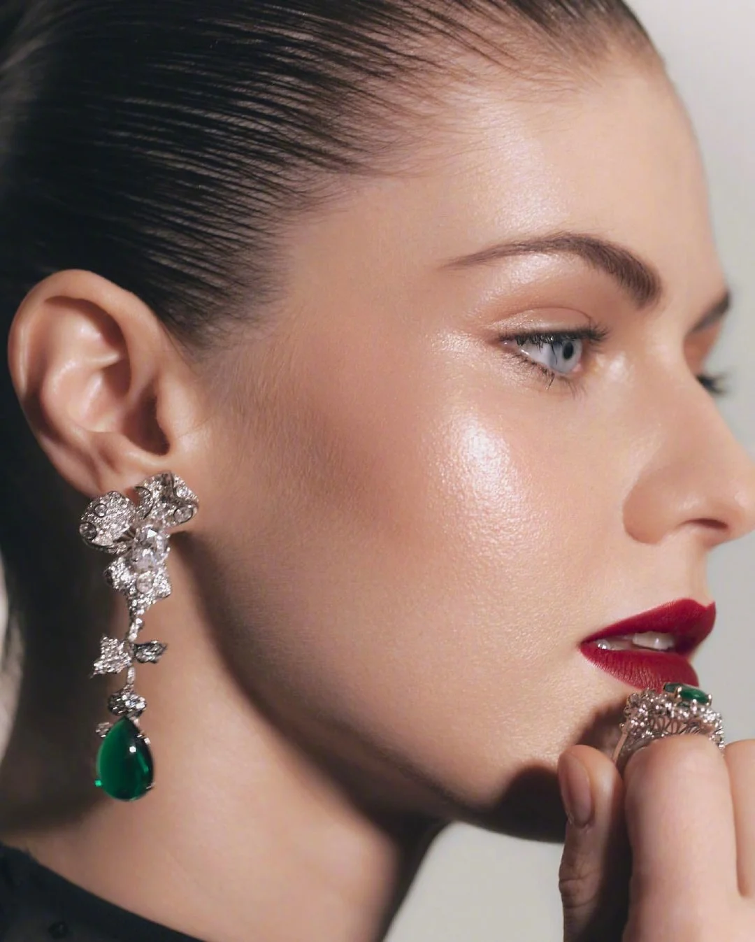 New photo of Alexandra Daddario, photographer Elias Tahan