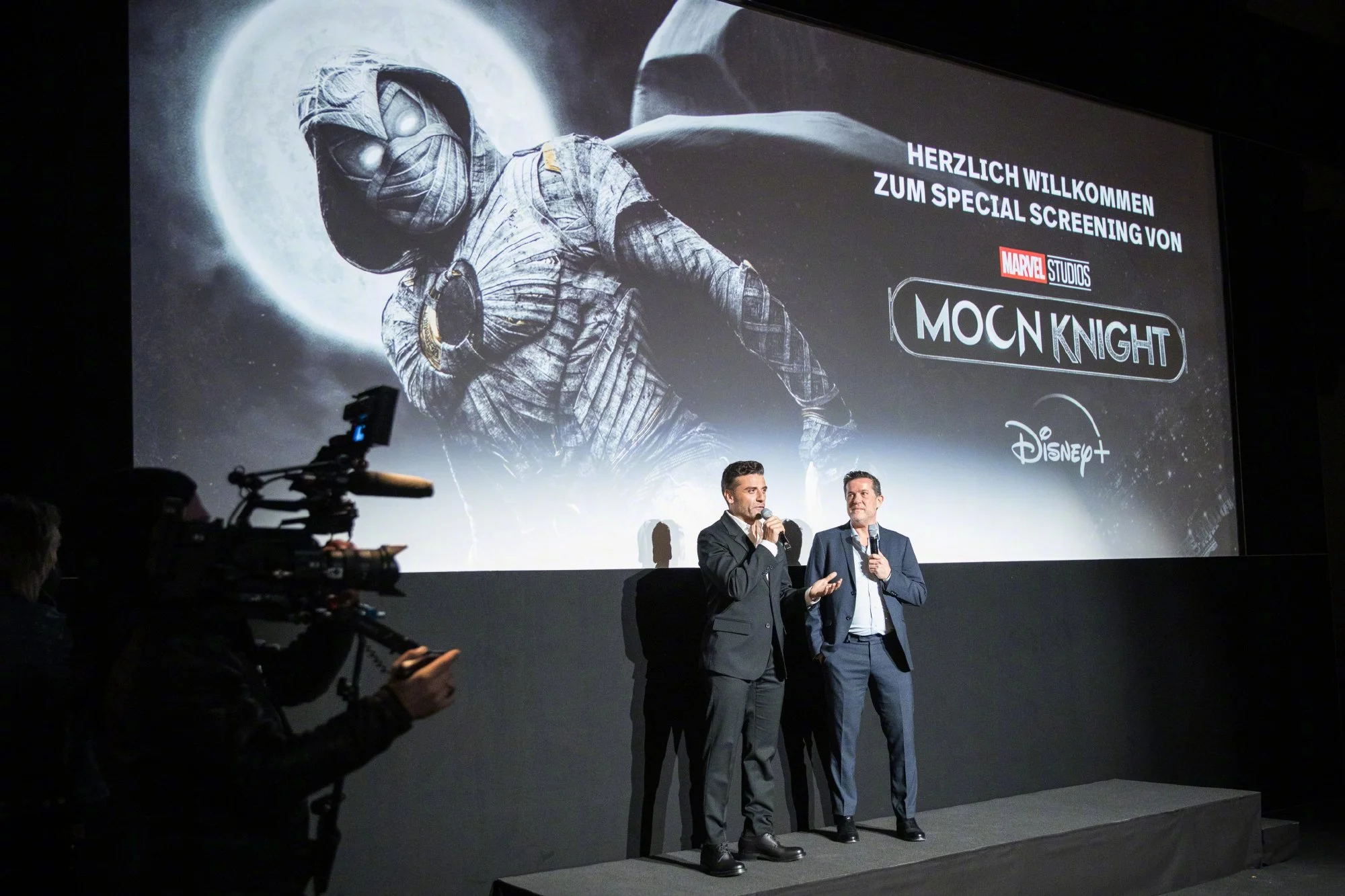 Oscar Isaac attends the Berlin screening of 'Moonlight Knight' ​​​