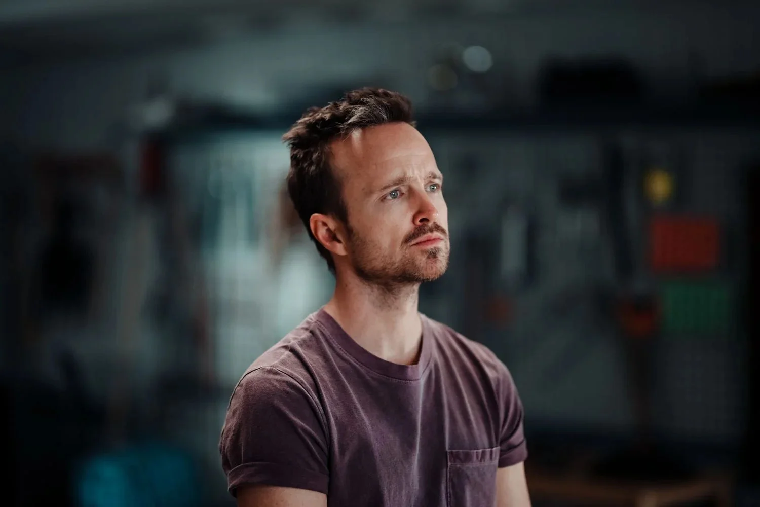 sci-fi-dual-starring-karen-gillan-and-aaron-paul-releases-trailer-2