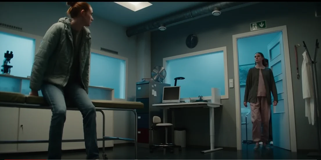 sci-fi-dual-starring-karen-gillan-and-aaron-paul-releases-trailer-4