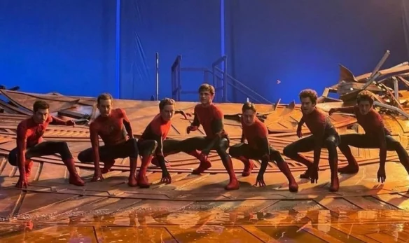 "Spider-Man: No Way Home" exposes behind-the-scenes photos of "Seven Spider-Man in the same frame"