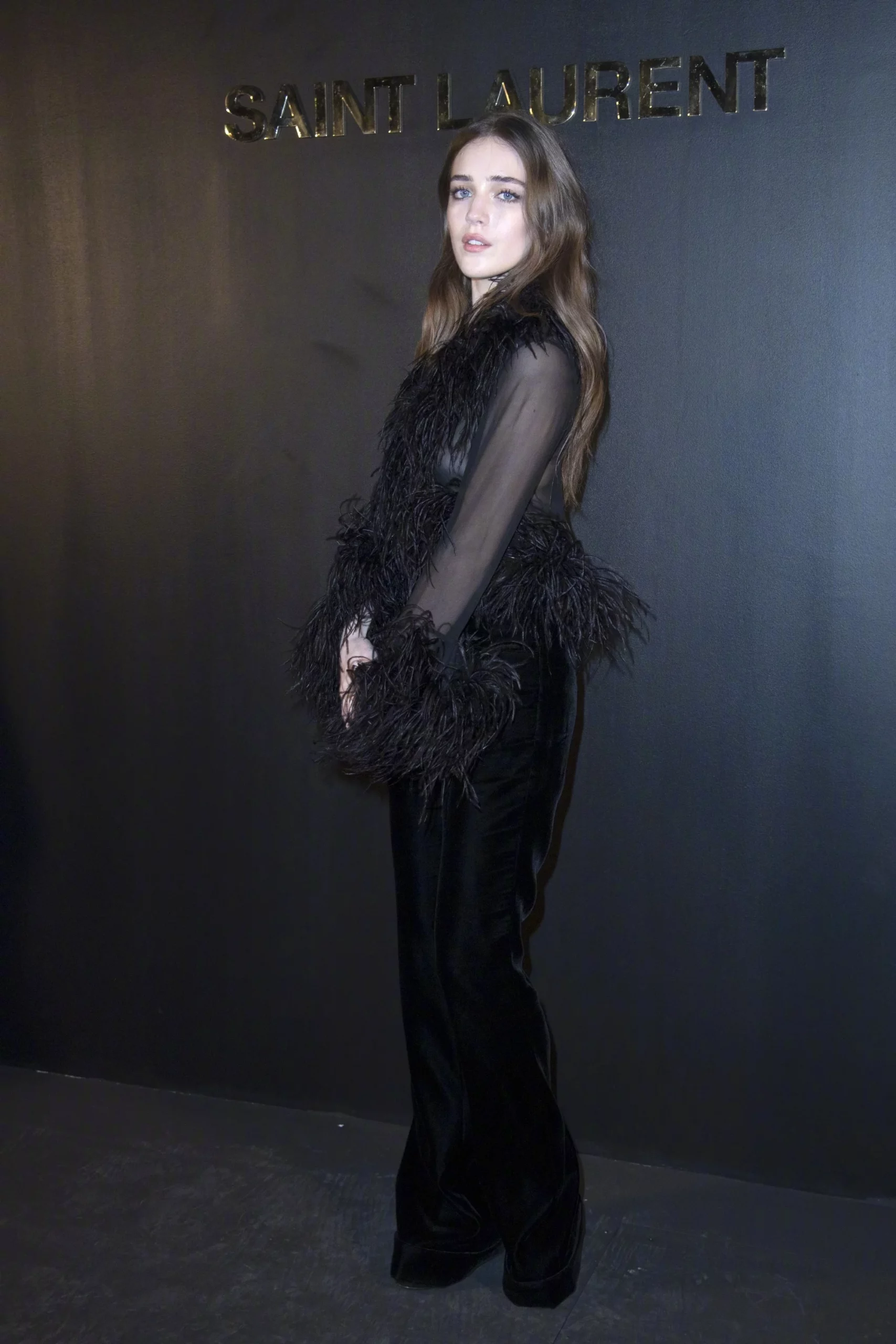 Talia Ryder Paris Fashion Week to watch the show 