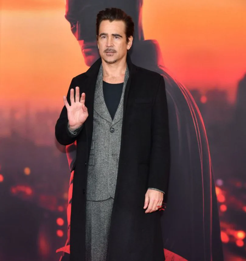 the-batman-new-york-premiere-zoe-kravitz-cat-head-dress-eye-catching-10