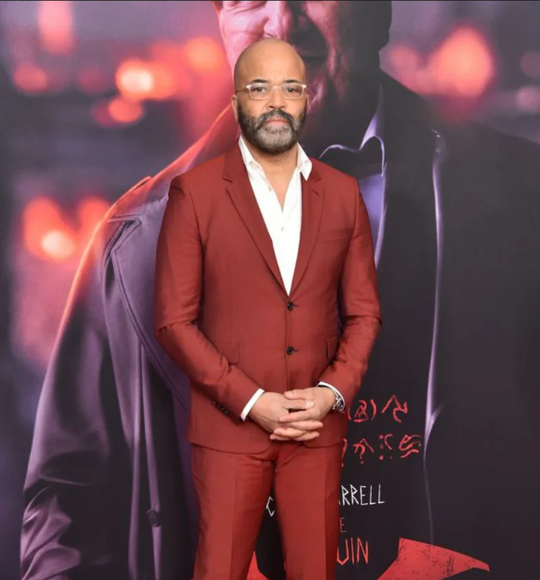 the-batman-new-york-premiere-zoe-kravitz-cat-head-dress-eye-catching-9