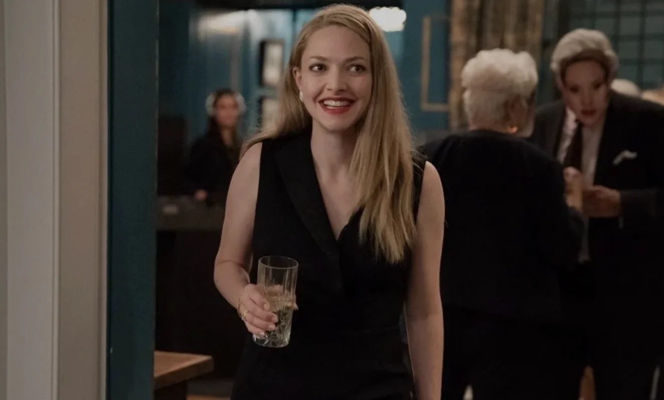 'The Dropout' Review: The Fall of the 'Female Steve Jobs'