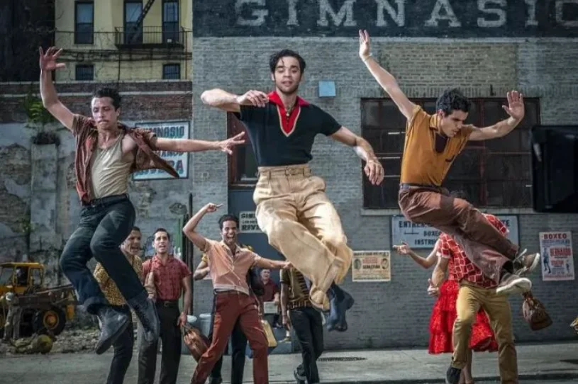 "West Side Story‎" recreates the song and dance with a rich singing play that turns a classic into a classic