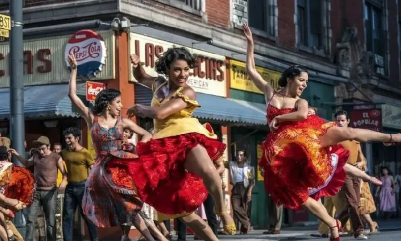 "West Side Story‎" recreates the song and dance with a rich singing play that turns a classic into a classic