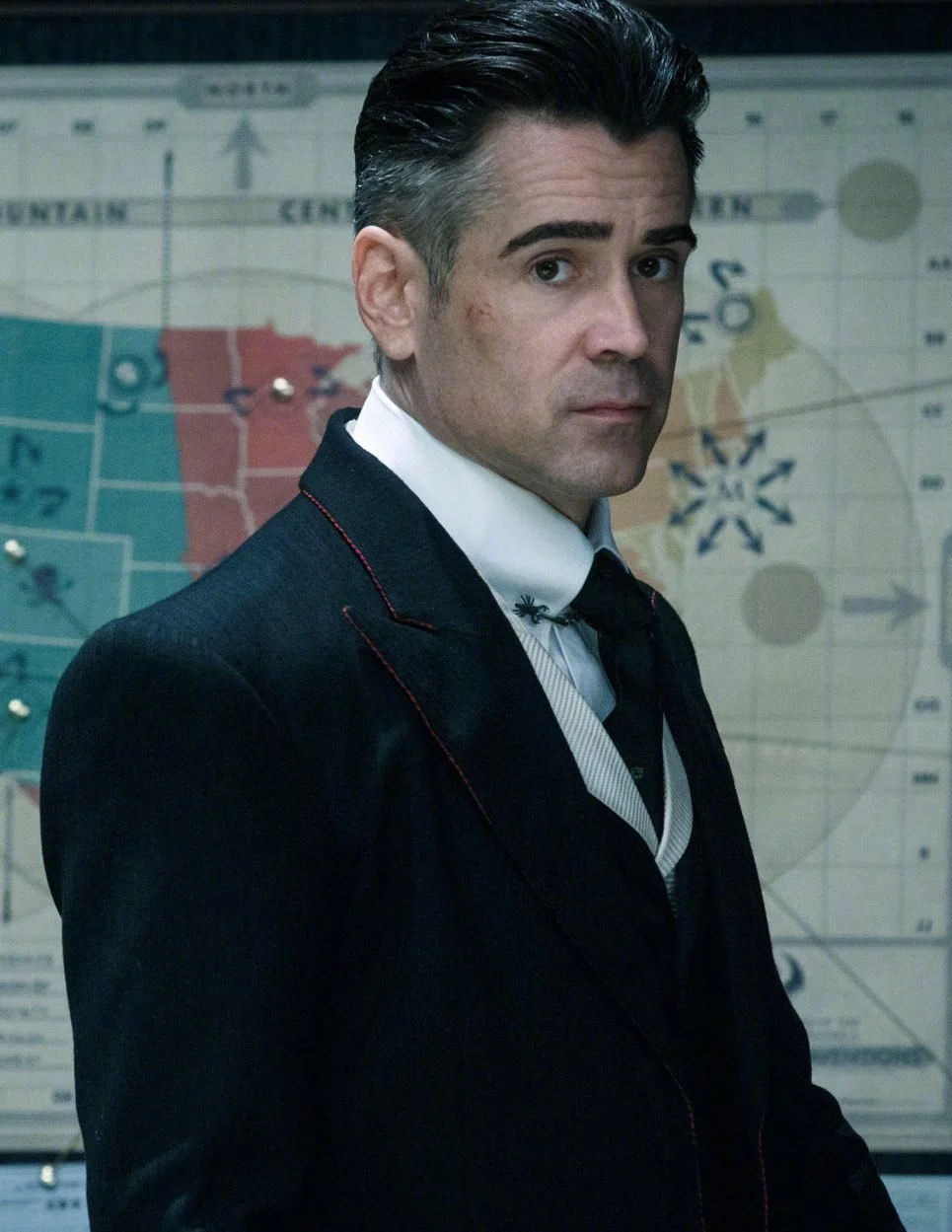 What does The Penguin from "The Batman" look like?