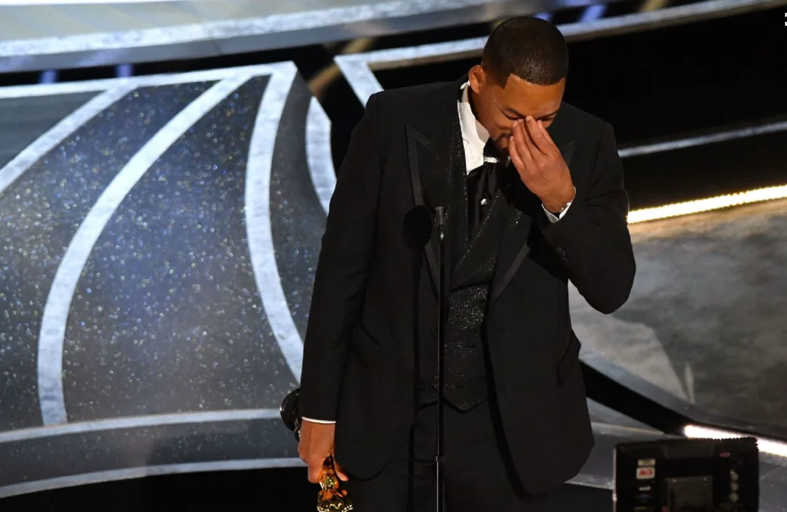 After being angry, Will Smith burst into tears