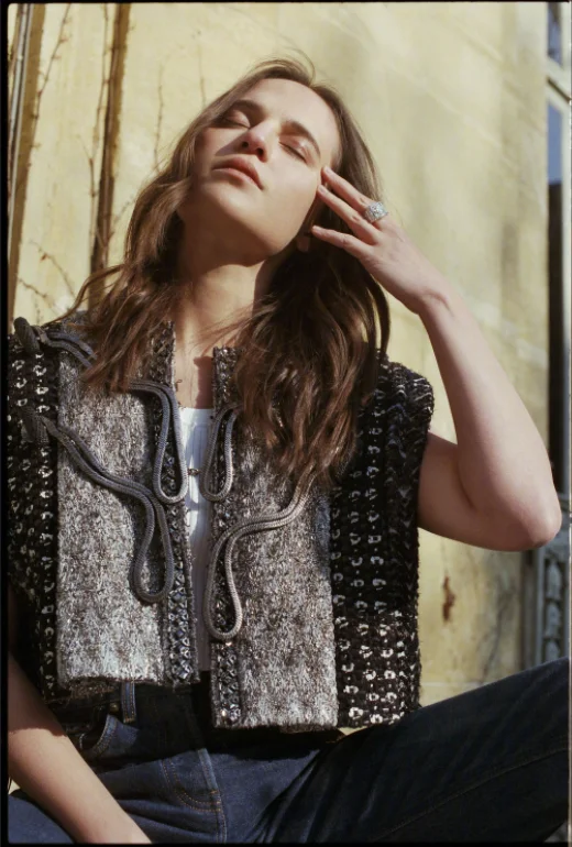 Alicia Vikander, British version of "Harper's Bazaar" May issue photo ​​​