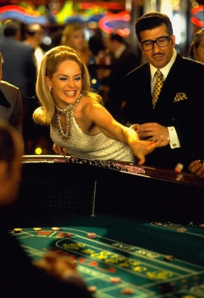 "Casino": The epic movie that uncovers the inside story of the casino, a complex and sophisticated classic