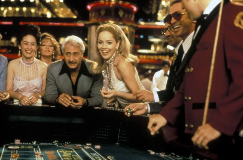 "Casino": The epic movie that uncovers the inside story of the casino, a complex and sophisticated classic