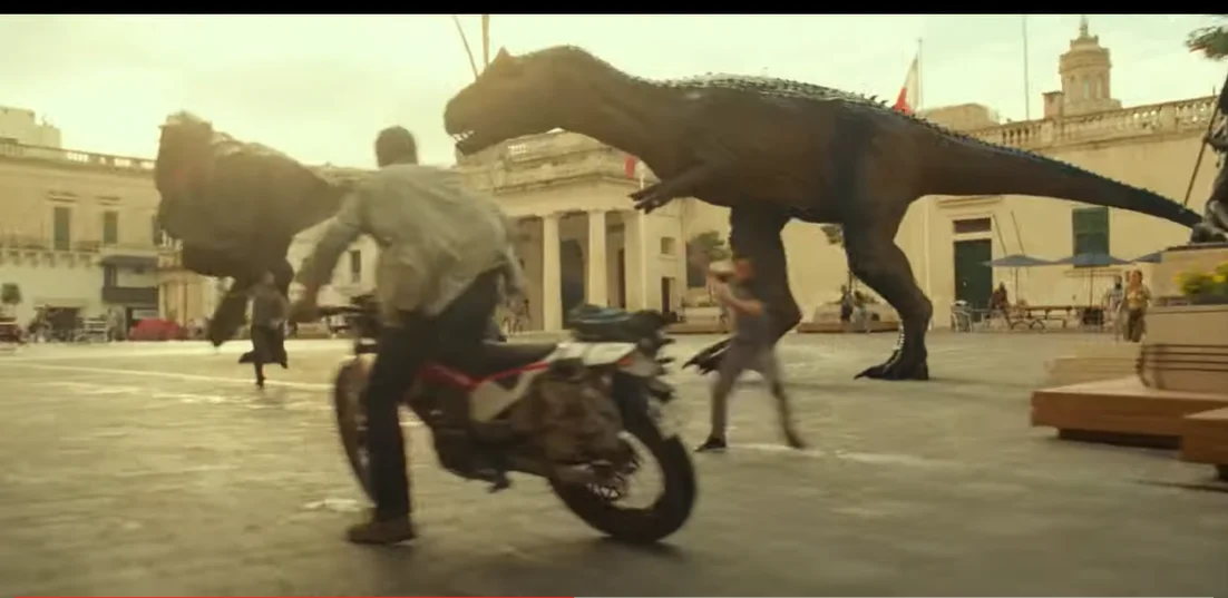jurassic-world-dominion-releases-new-official-trailer-10