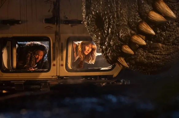 "Jurassic World: Dominion" reveals new stills! The "Old Three" has enough scenes!