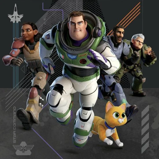 "Lightyear" released a new poster, the shape is more like Captain America