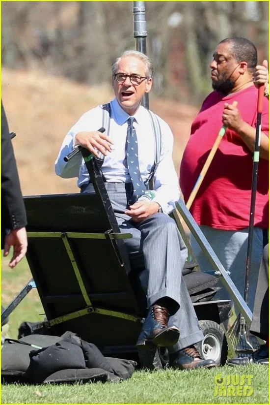 "Oppenheimer" posted the set photos,Robert Downey Jr. White Hair as Lewis Strauss