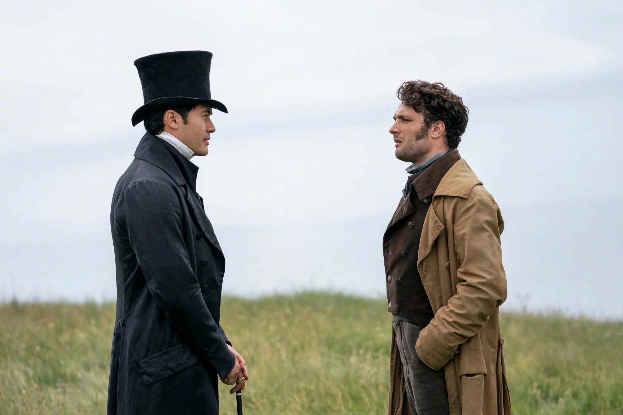 "Persuasion‎" releases new stills, it will be available on Netflix on July 15
