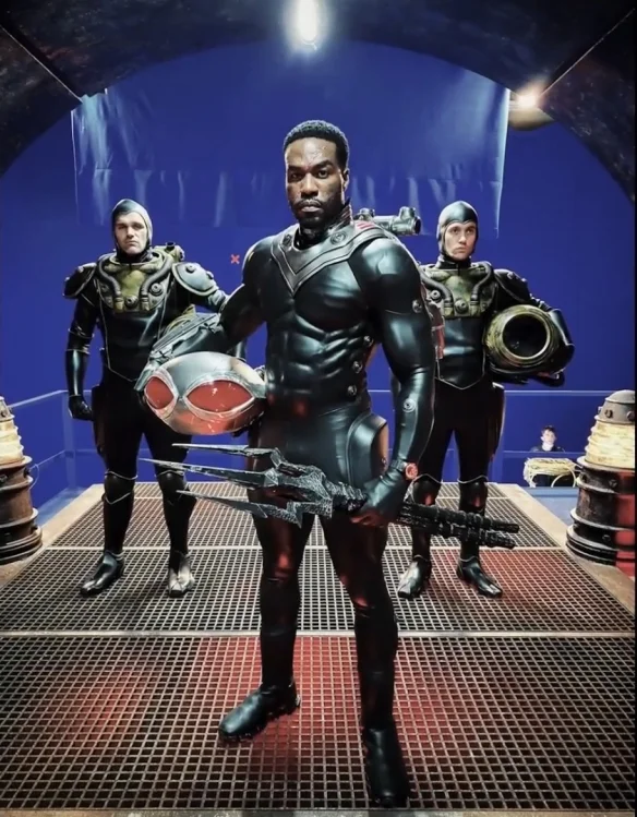 The media exposed the new shot of "Aquaman and the Lost Kingdom", the Aquaman brothers teamed up to fight against Black Manta and his army!