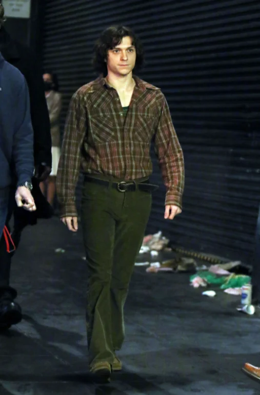 Tom Holland, Sasha Lane film new drama "The Crowded Room" ​​​