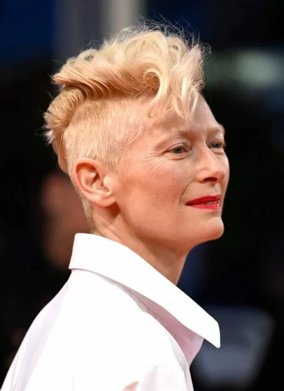 61-year-old "Ancient One Master" Tilda Swinton appeared in the 75th Cannes: Neutral beauty! Hermaphroditism!