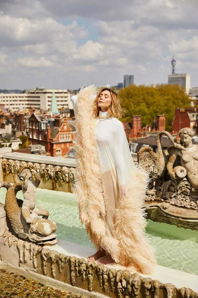 Elizabeth Olsen, British version of "Harper's Bazaar" photo